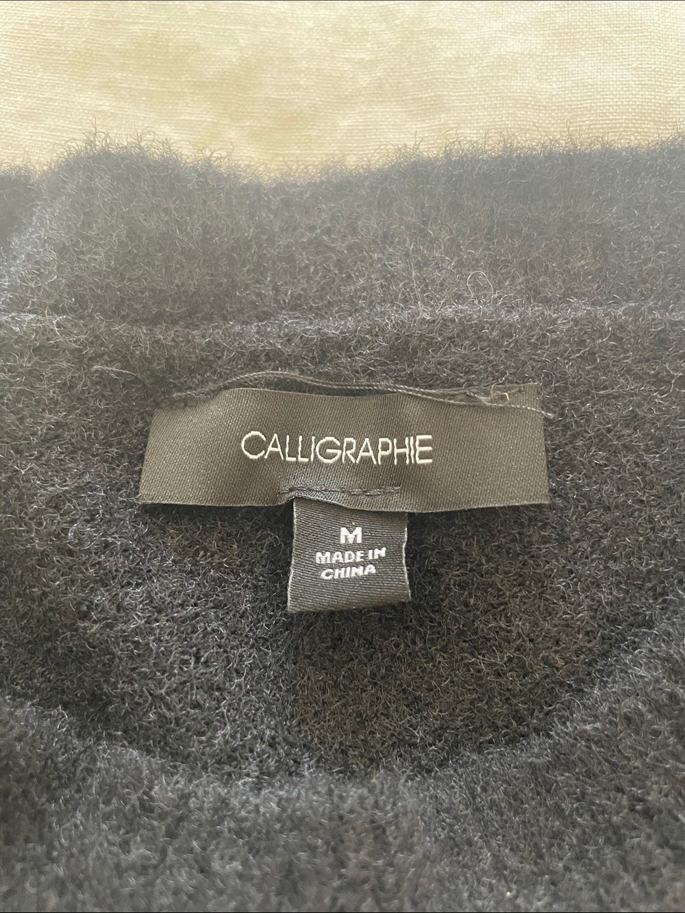 Calligraphie Pullover Sweater/Cardigan - Picture 5 of 10